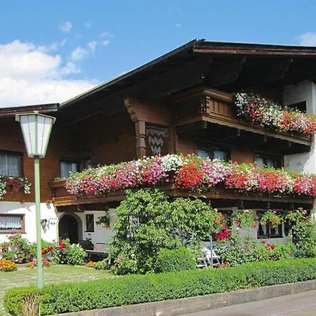 Appartement Country House In Zillertal Near Spieljochbahn, Cleaning Included Fügen